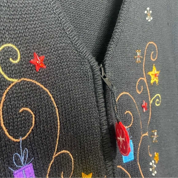 Kim Rogers Christmas vest, reindeer, holiday, festive petite, medium black - Picture 9 of 9